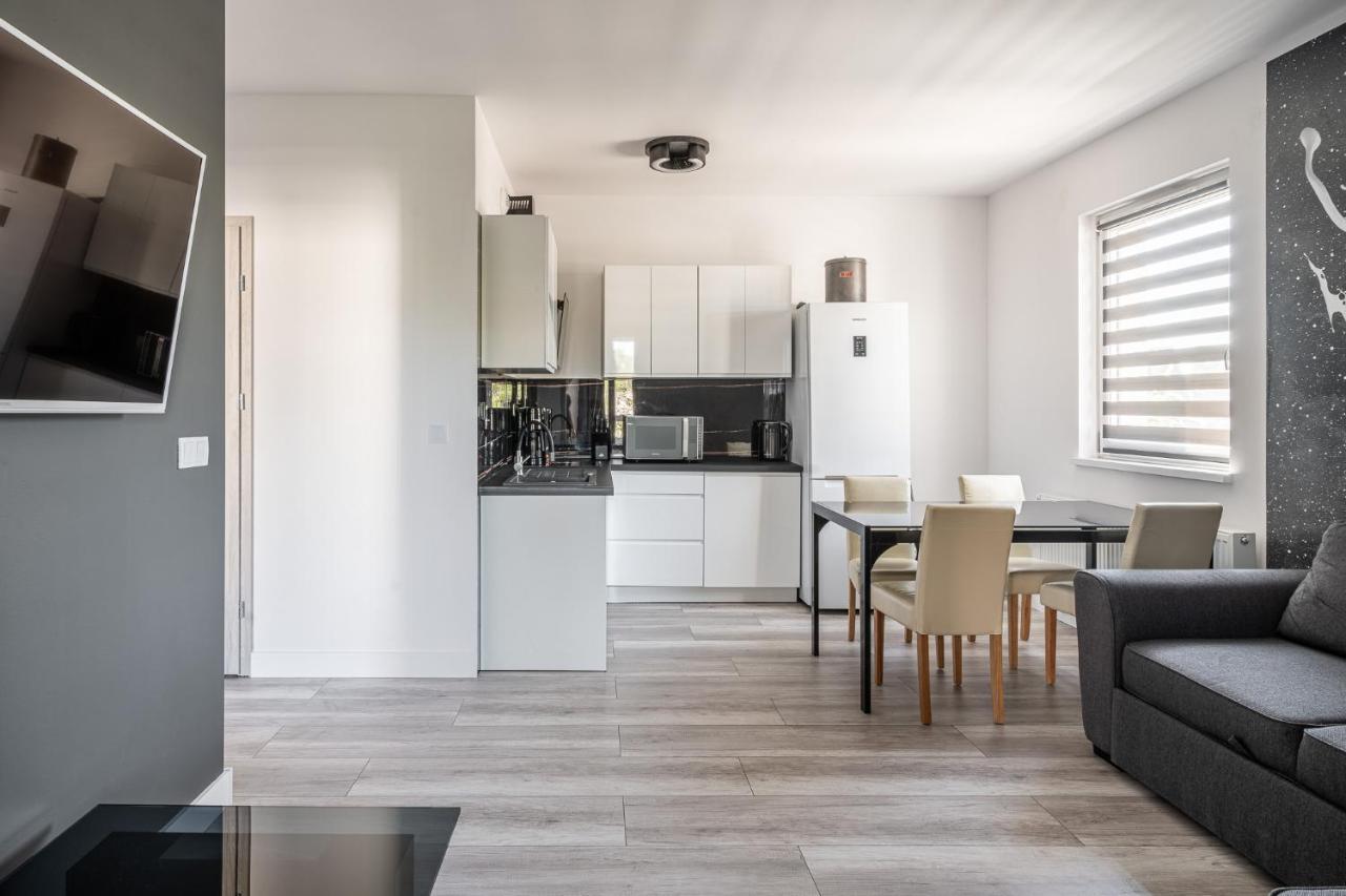 Rentplanet - Apartamenty Na Grobli Wroclaw Exterior photo
