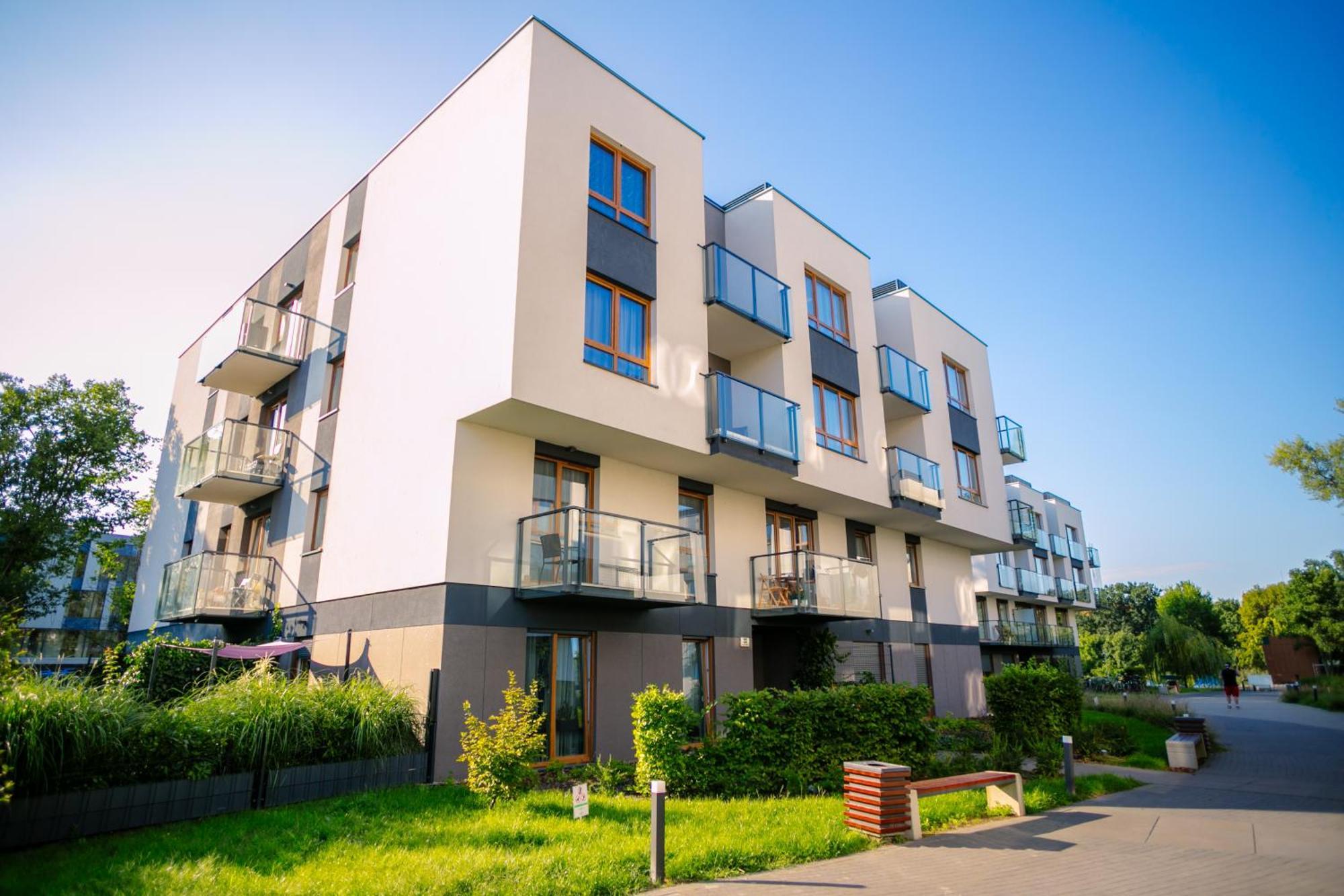 Rentplanet - Apartamenty Na Grobli Wroclaw Exterior photo